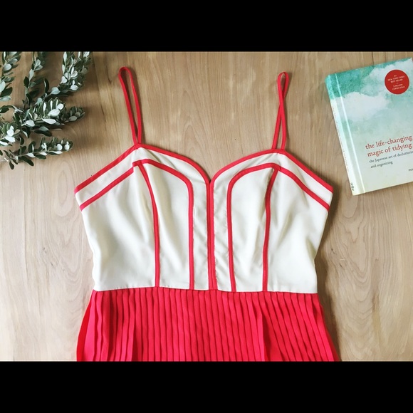 Urban Outfitters Coincidence & Chance Pleated Dres - Picture 6 of 8
